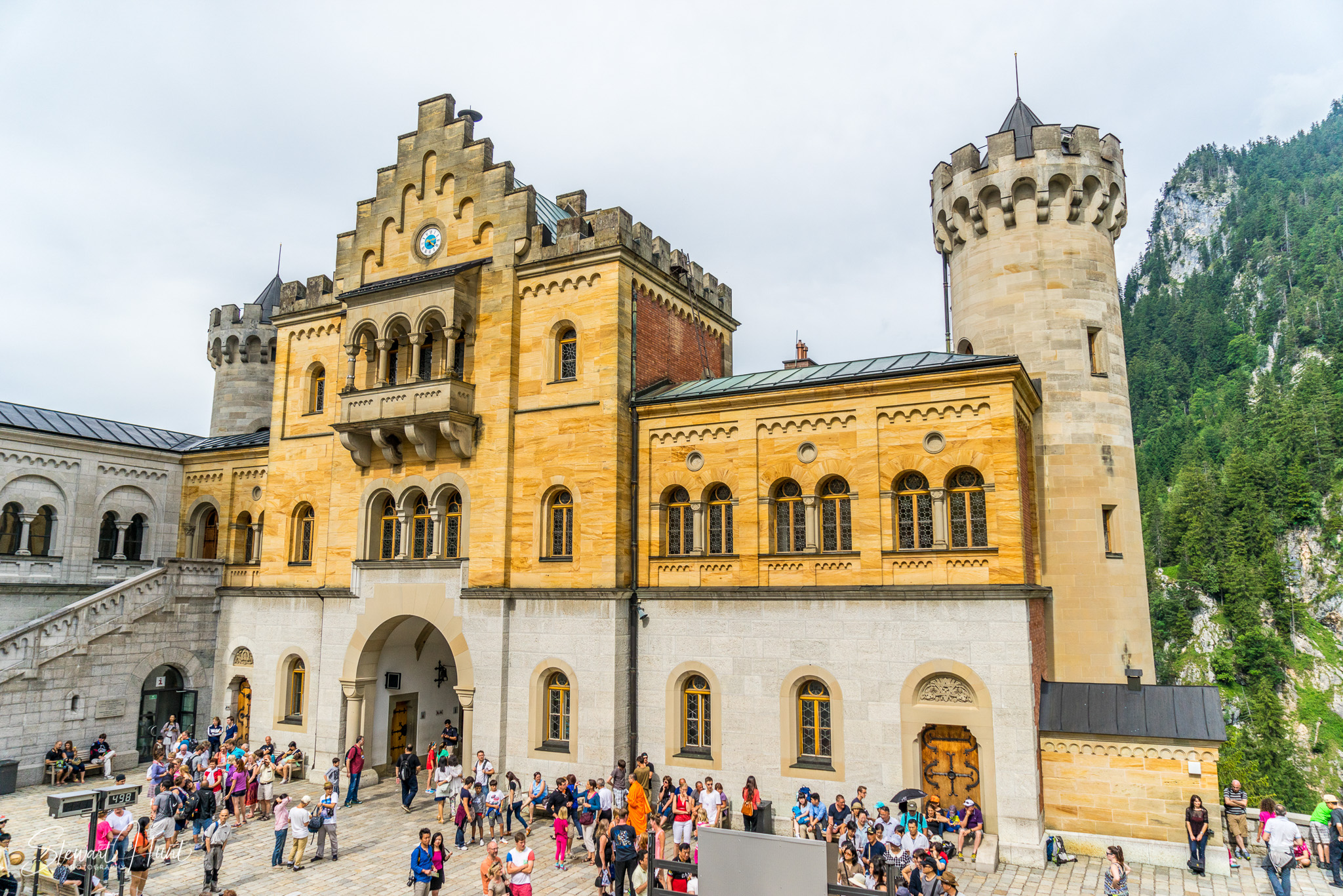 Neuschwanstein and Fussen 03926