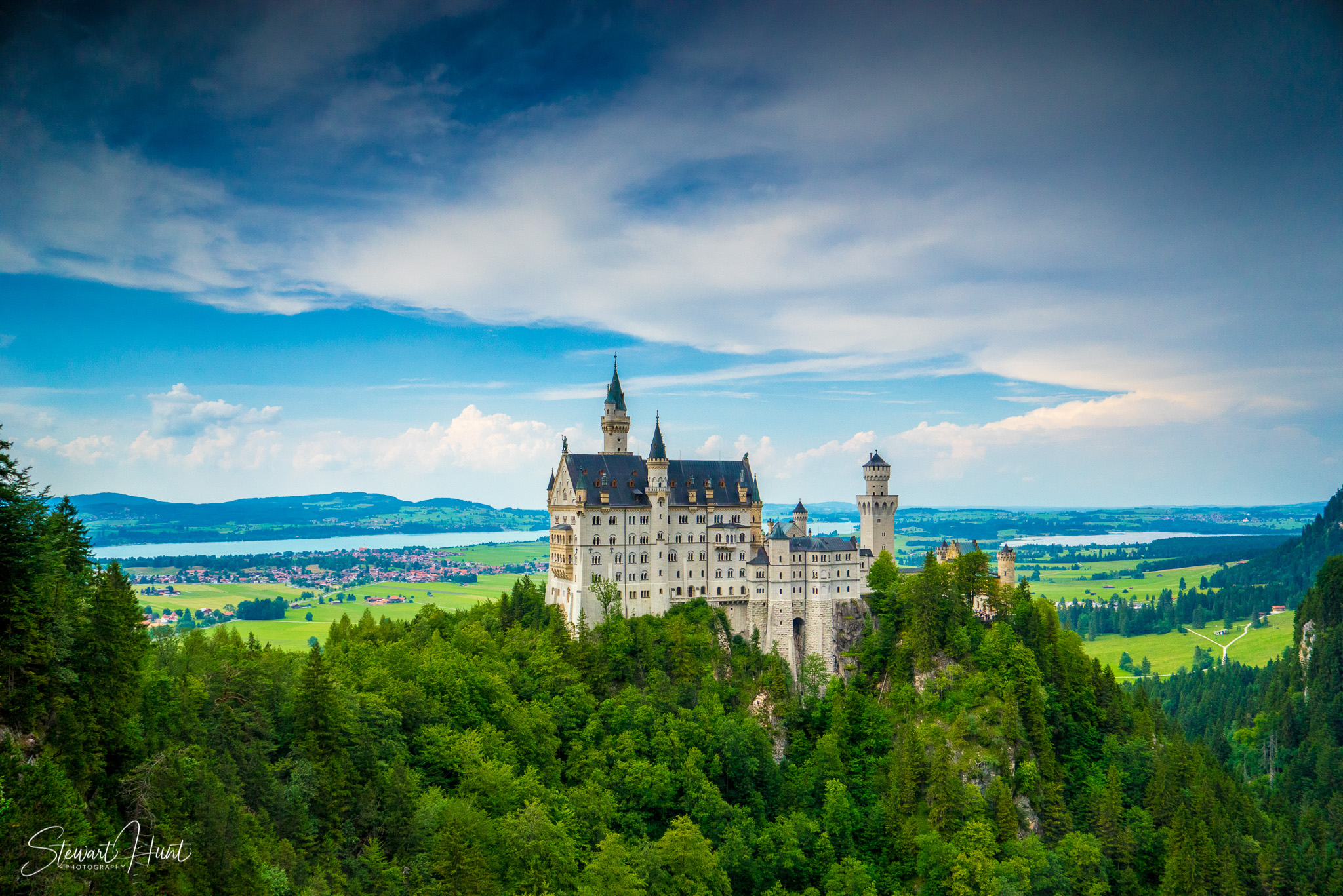 Neuschwanstein and Fussen 03971