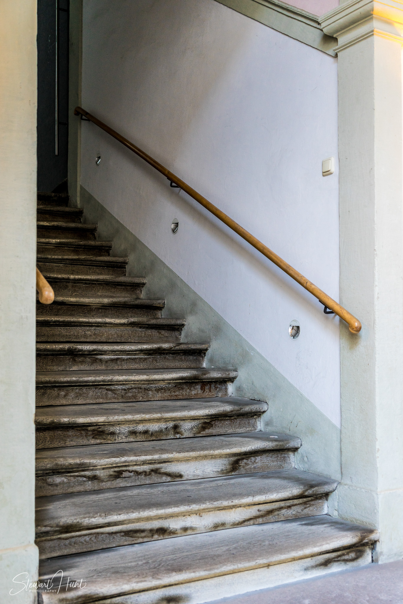 Neuschwanstein and Fussen 04051