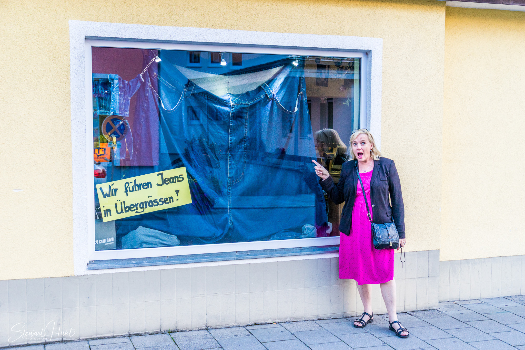 Neuschwanstein and Fussen 04088